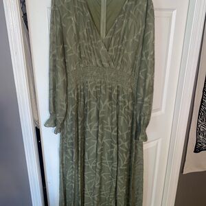 Elegant Green Maxi Dress
